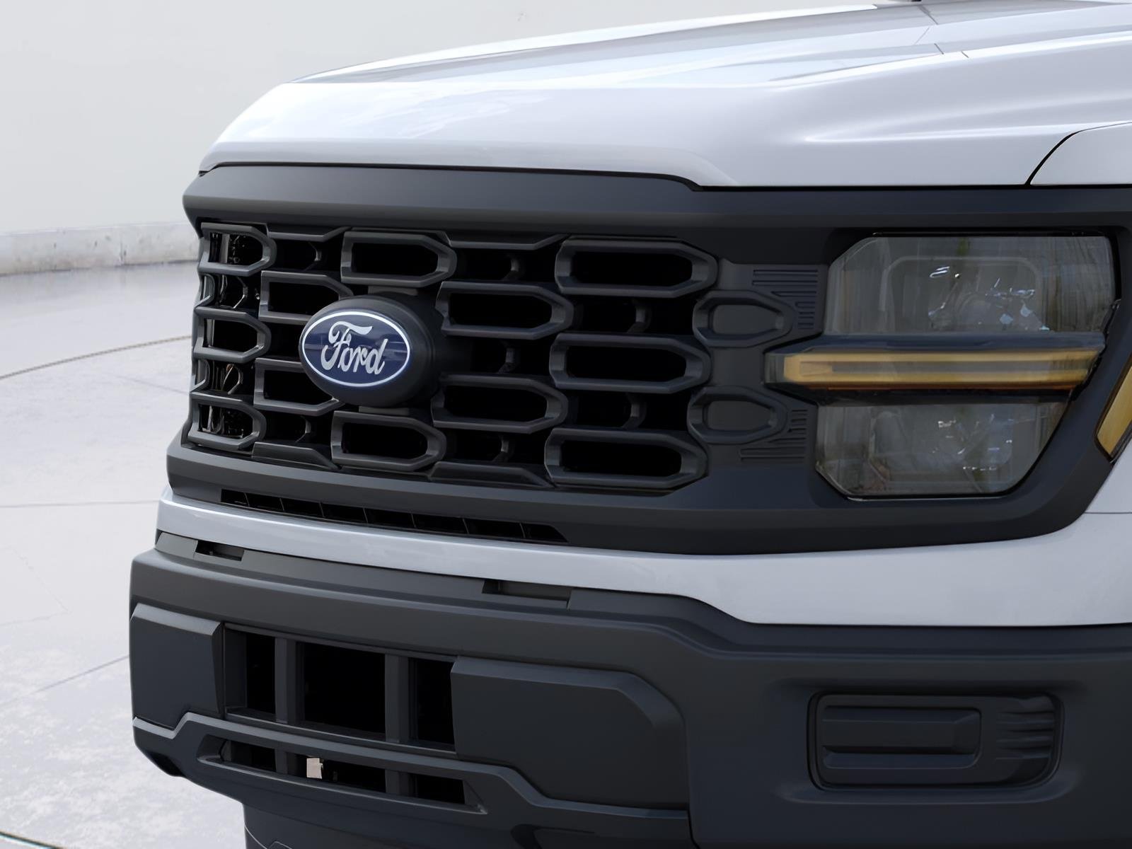 New 2026 Oxford White Ford XL image 17