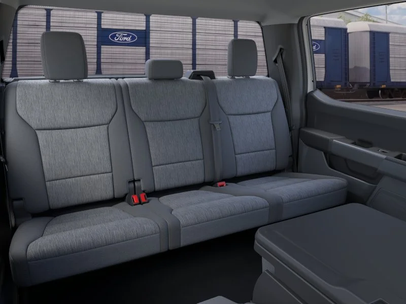 New 2026 Oxford White Ford XLT image 12