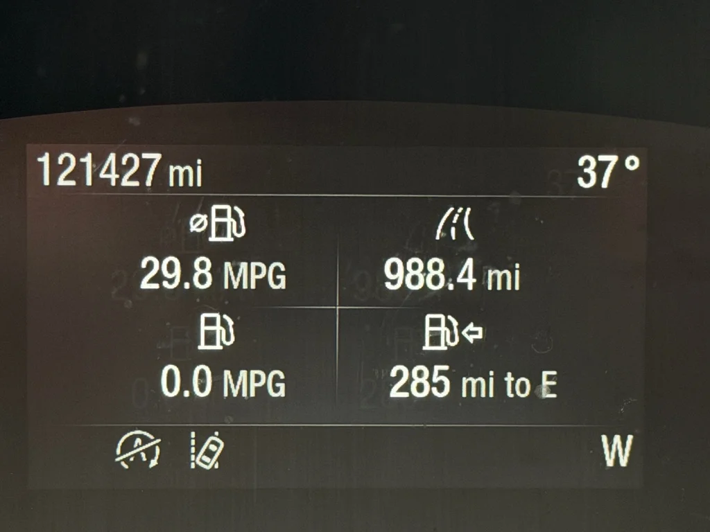 Used 2020 Blue Metallic Ford SE image 10