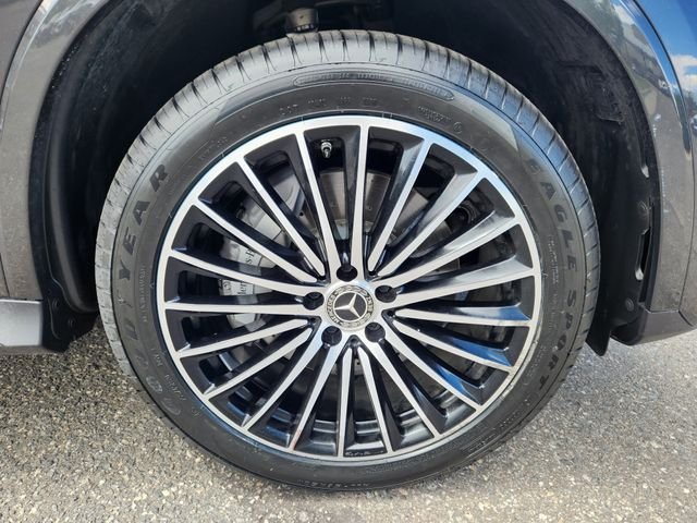 Certified Used 2024 Gray Mercedes-Benz GLC 300 image 23