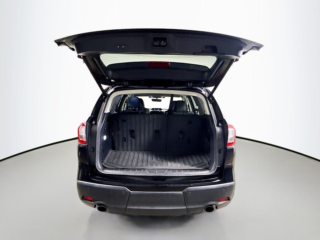 Used 2022 Crystal Black Silica Subaru Limited image 24