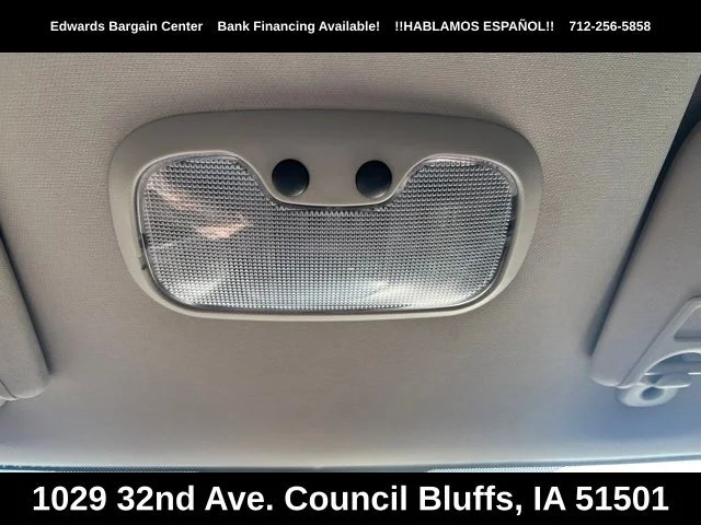 Used 2013 Silver Dodge SXT image 20