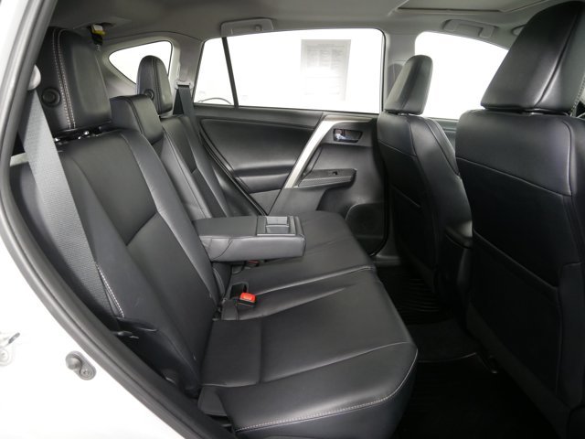 Used 2014 Blizzard Pearl Toyota Limited image 16