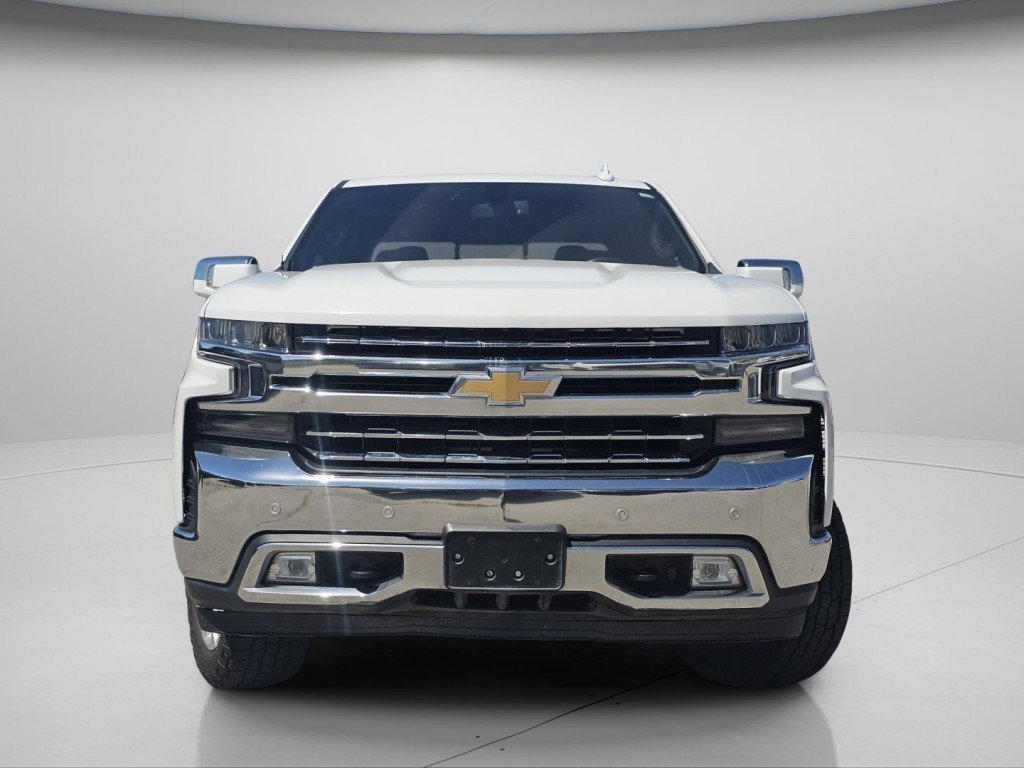 Used 2021 Summit White Chevrolet LTZ image 3
