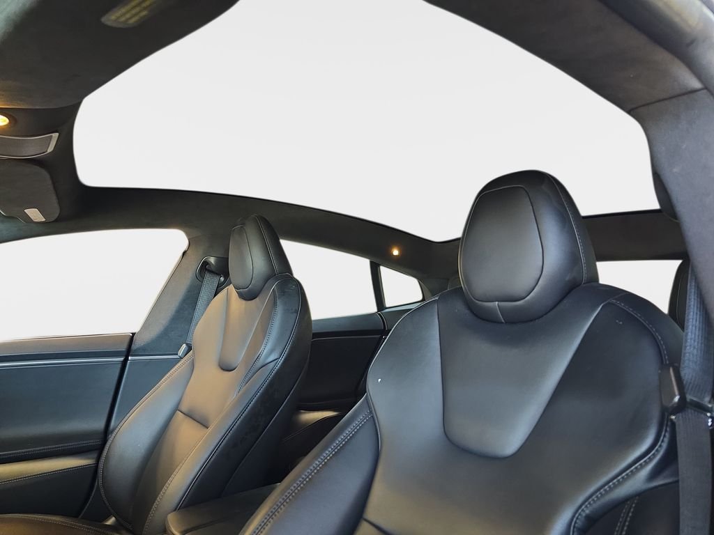 Used 2021  Tesla Long Range image 30