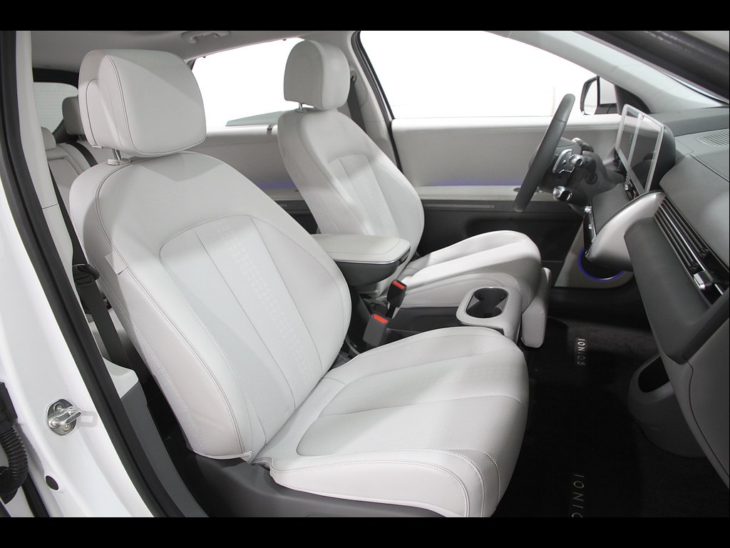 2024 Hyundai IONIQ 5 Limited - Photo 20