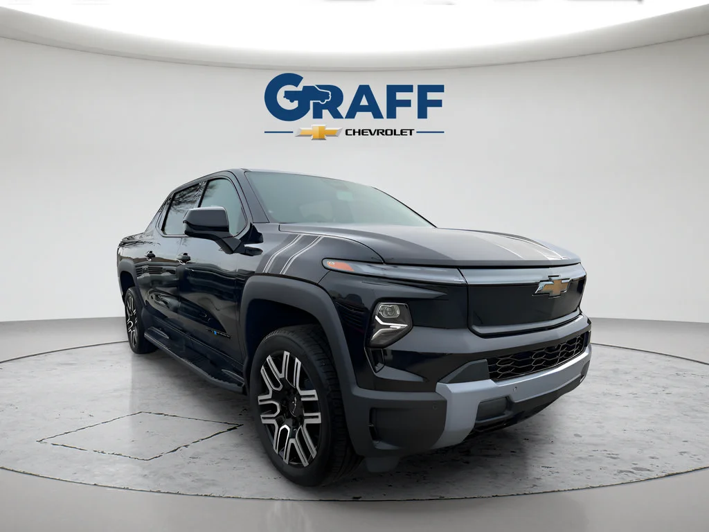 2026 Chevrolet Silverado EV LT - Photo 7