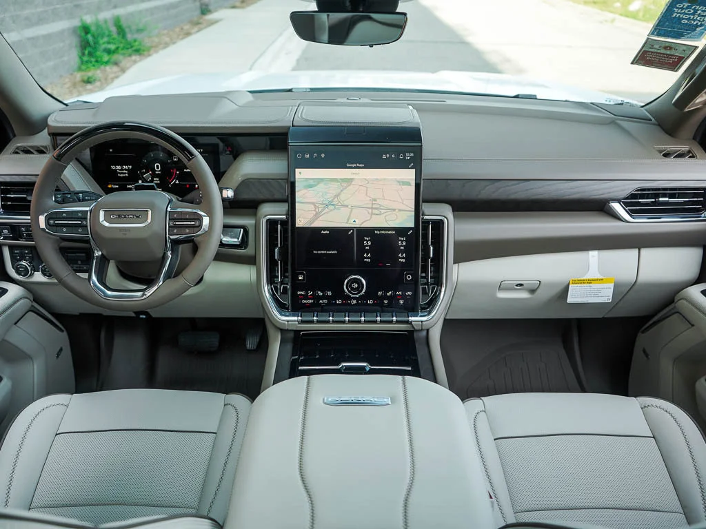 2026 GMC Yukon XL Denali - Photo 14