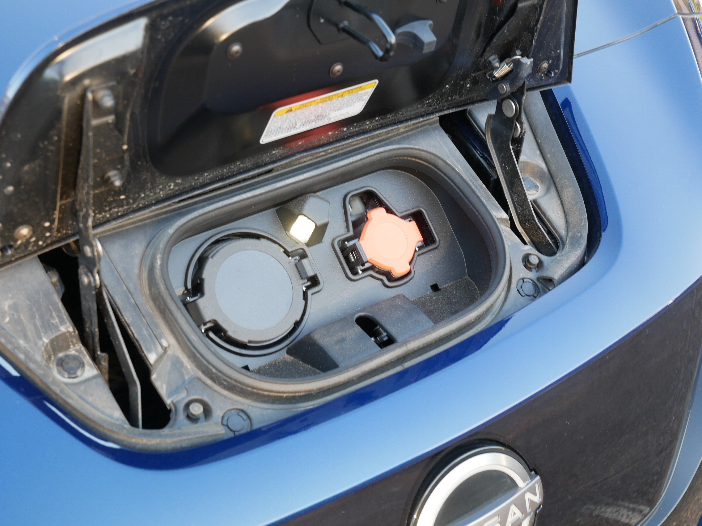 Used 2025 Deep Blue Pearl Nissan SV PLUS image 36