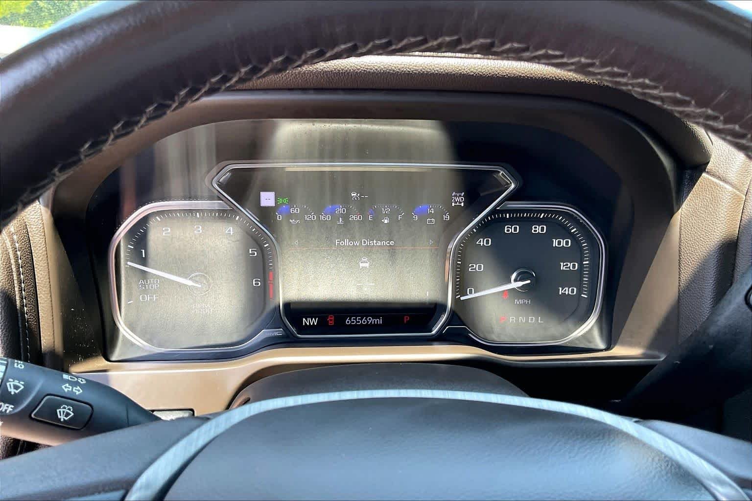 Used 2021 White Frost Tricoat GMC Denali image 25
