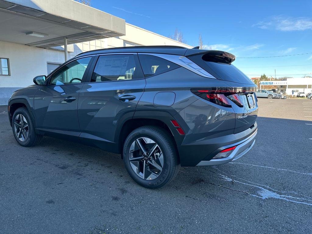 New 2026 Gray Hyundai SEL AWD image 4