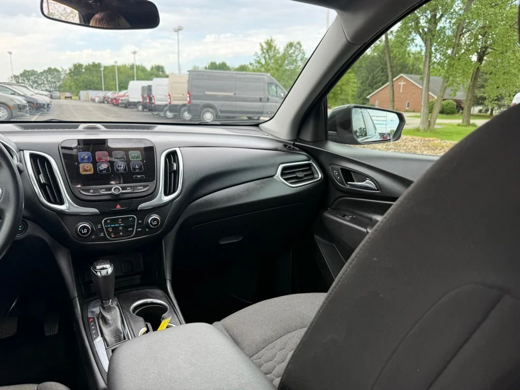 Used 2018 Gray Chevrolet LT image 34