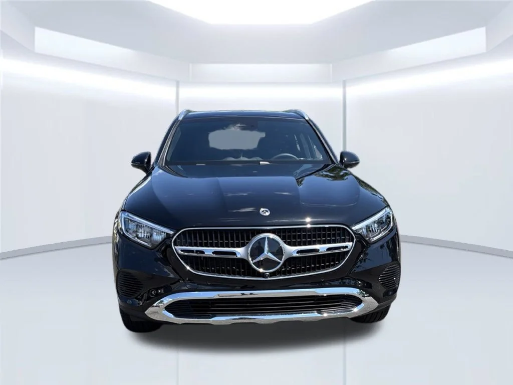 New 2027 Obsidian Black Metallic Mercedes-Benz GLC 300 image 11