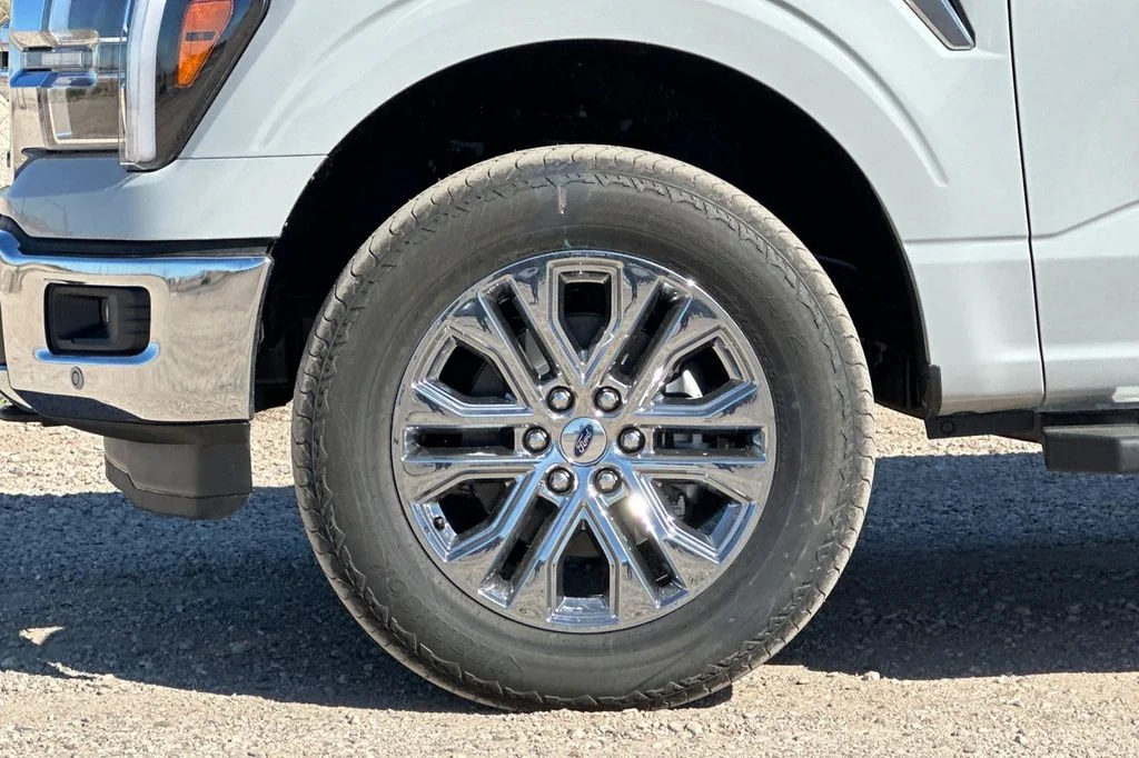 New 2026 Avalanche Ford Lariat image 25