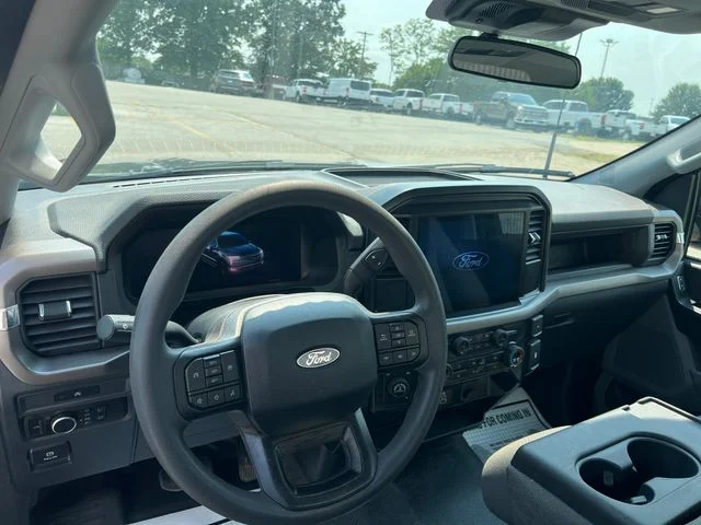 Used 2025 Black Ford XL image 33