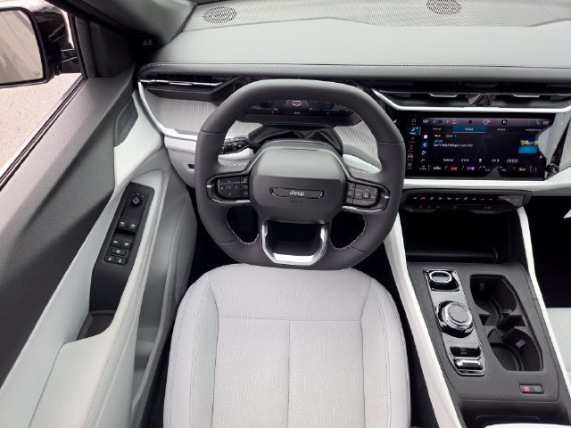 New 2026 Sting-Gray Clear-Coat Exterior Paint Jeep Laredo image 5