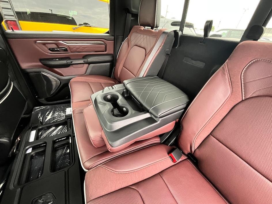 New 2026 Diamond Black Crystal Pearl-Coat Exterior Paint RAM Limited image 32