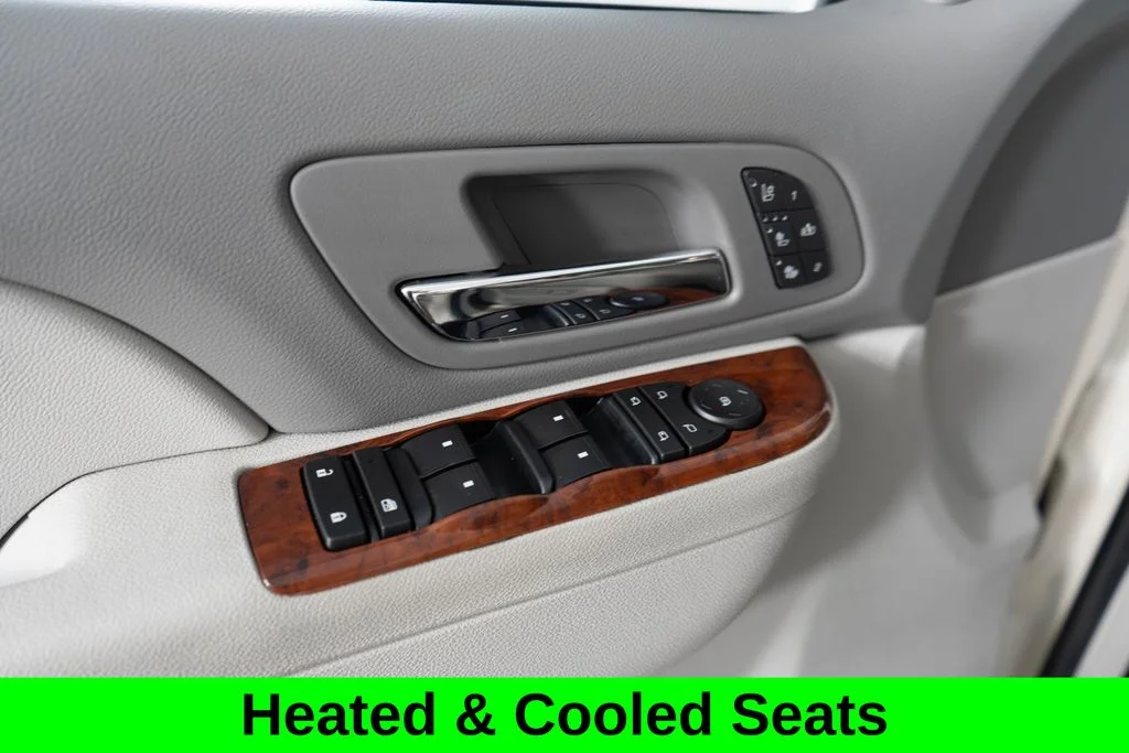 Used 2013 White Chevrolet LTZ image 23