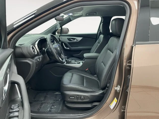 Used 2019  Chevrolet 3LT image 10