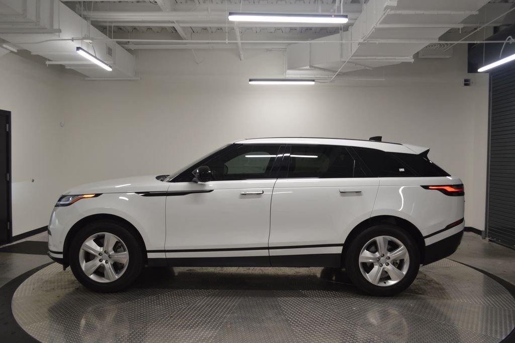 Used 2026 Fuji White Land Rover S image 2