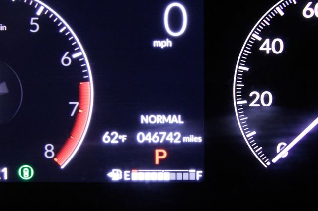 Certified Used 2024 Urban Gray Pearl Honda EX image 26