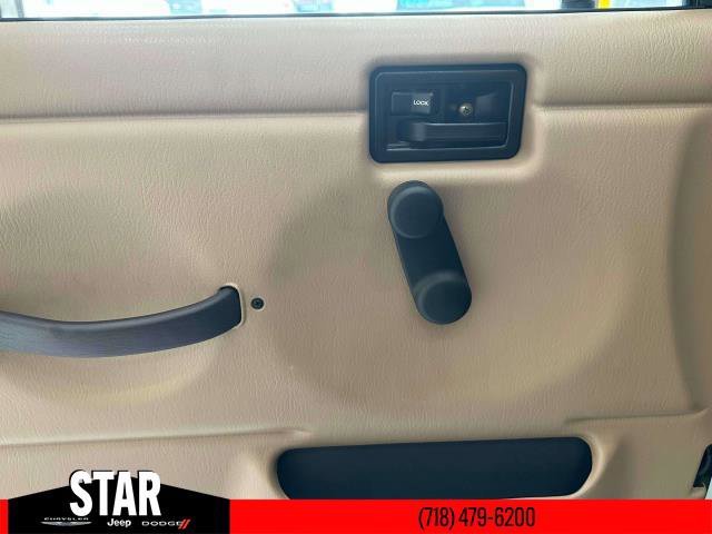 Used 1997 Green Jeep SE image 17
