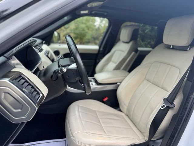 Used 2018 Yulong White Metallic Land Rover HSE image 10
