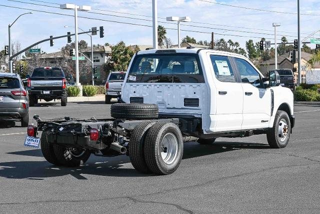 New 2026 Oxford White Ford F-350® XL image 32