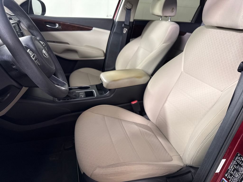 2018 Kia Sorento LX - Photo 11