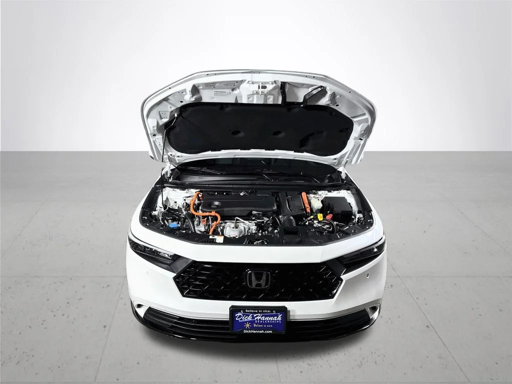 Used 2024 White Honda EX-L image 22