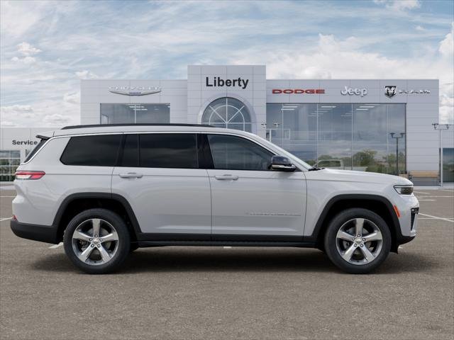 New 2026 Bright White Clear-Coat Exterior Paint Jeep Limited image 47