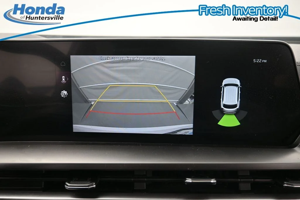 Used 2025 White Pearl Kia S image 15
