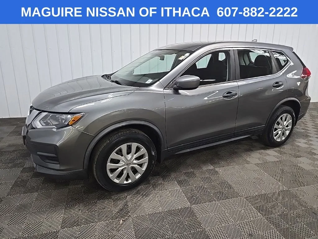 Used 2018 Gray Nissan S image 6