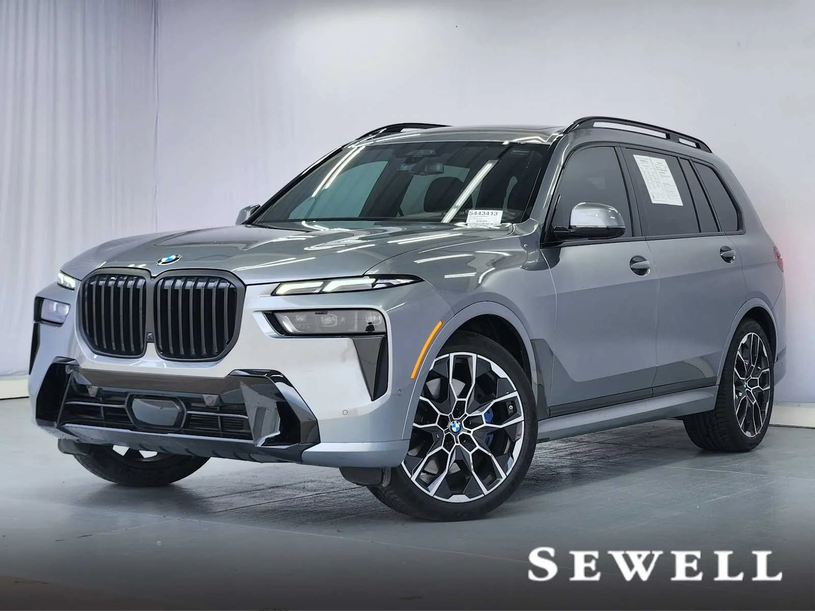 2025 BMW X7 xDrive40i's photo