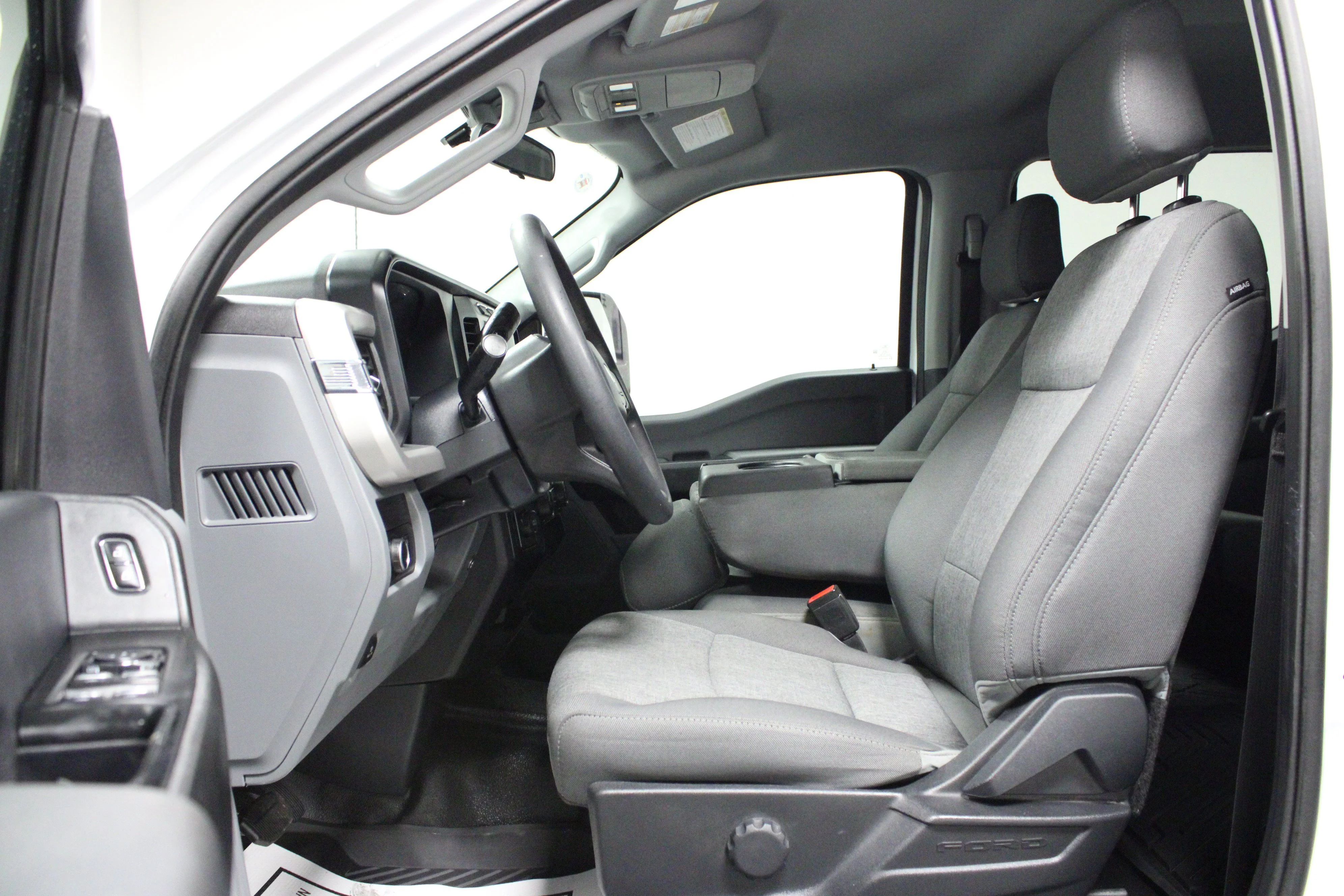 Used 2024 Oxford White Ford XL image 12
