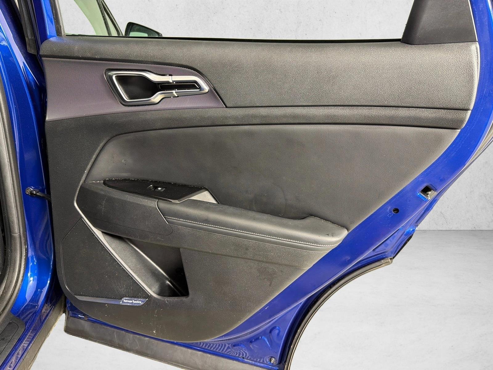 Used 2023 Sapphire Blue Kia SX-Prestige image 18