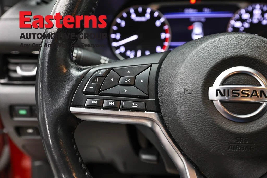 Used 2023 Red Nissan SV image 14