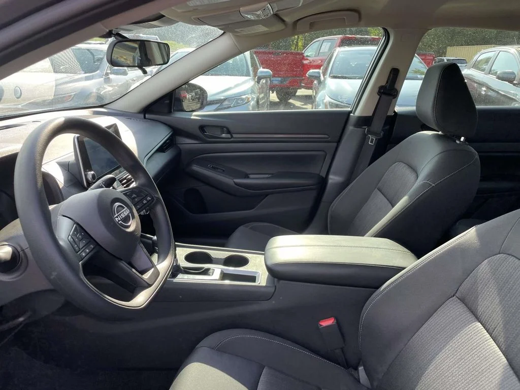 Used 2025 Gray Nissan S FWD image 20