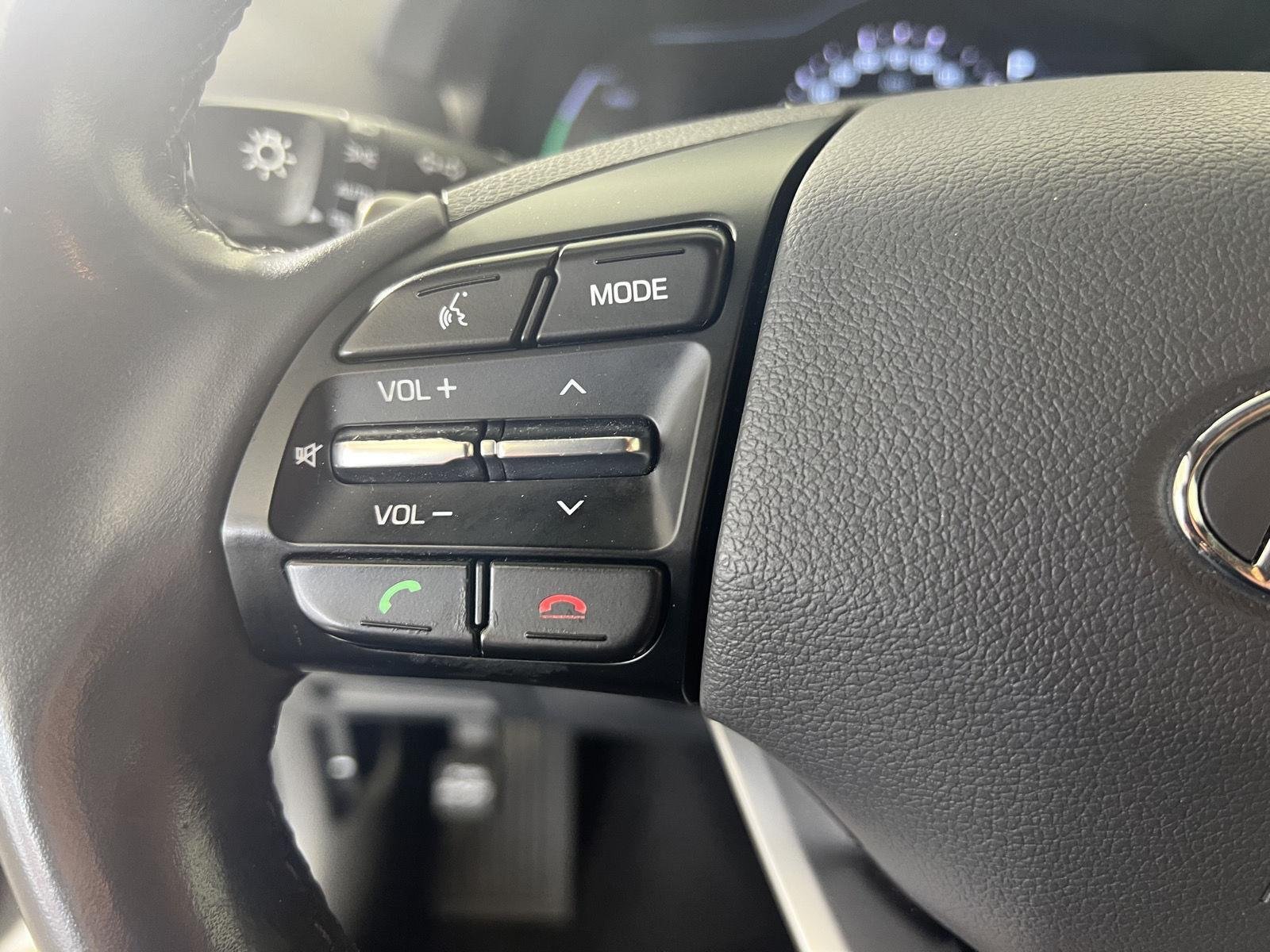 Used 2019 Ceramic White Hyundai Limited image 12