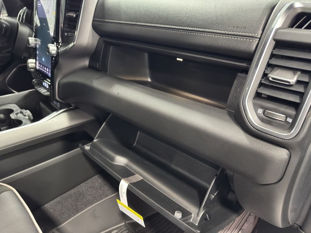 New 2026 Bright White Clear-Coat Exterior Paint RAM Laramie image 15