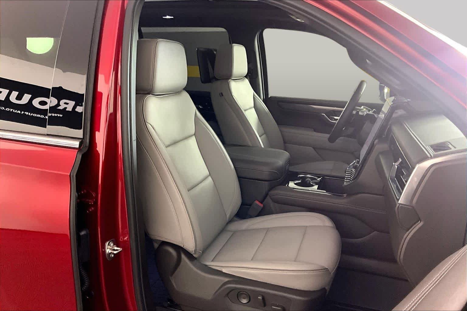 Used 2026 Volcanic Red Tintcoat GMC Elevation image 18