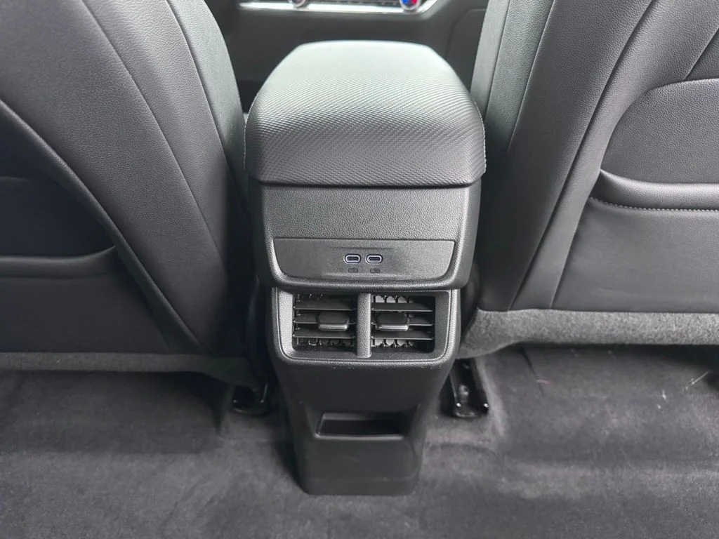 Used 2025 Lakeshore Blue Chevrolet LT image 38