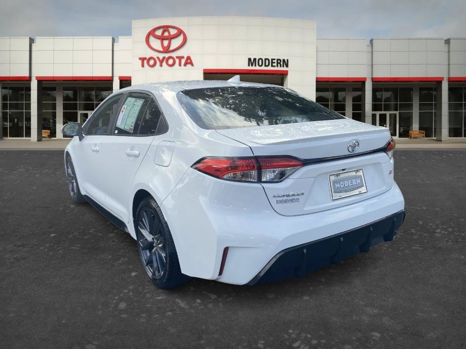 Certified Used 2025 Ice Cap Toyota SE image 9