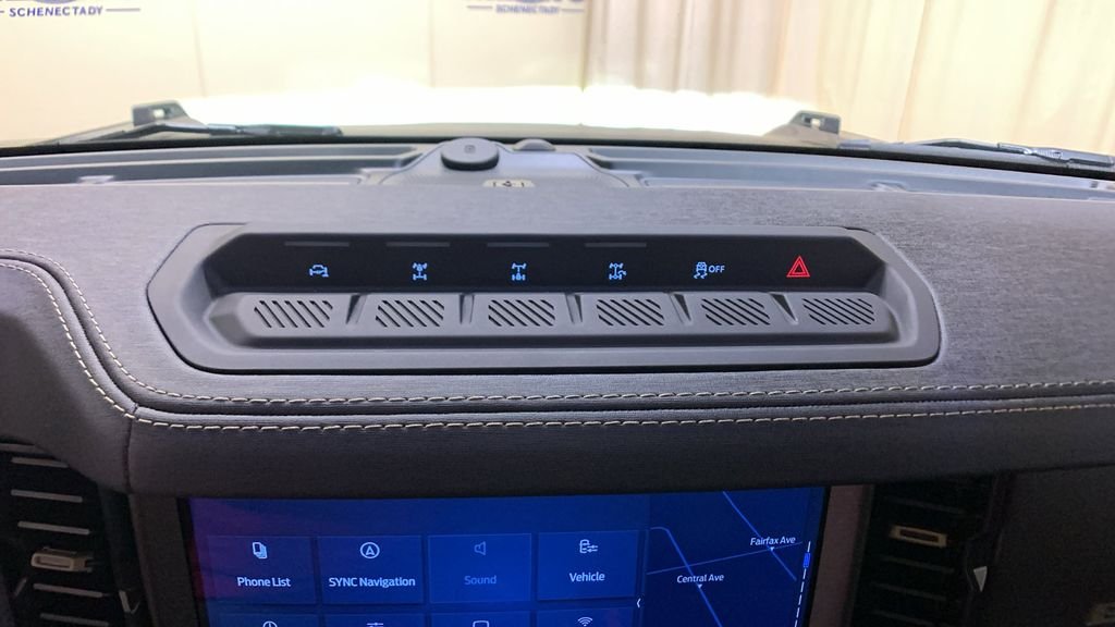 Used 2025 Black Ford Badlands image 37