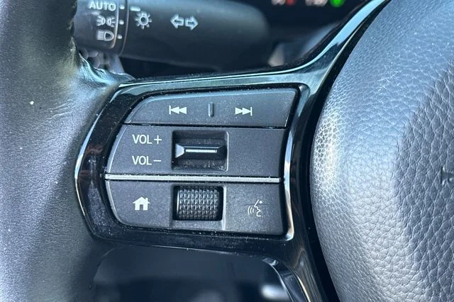 Used 2024 Meteorite Gray Metallic Honda EX-L image 28
