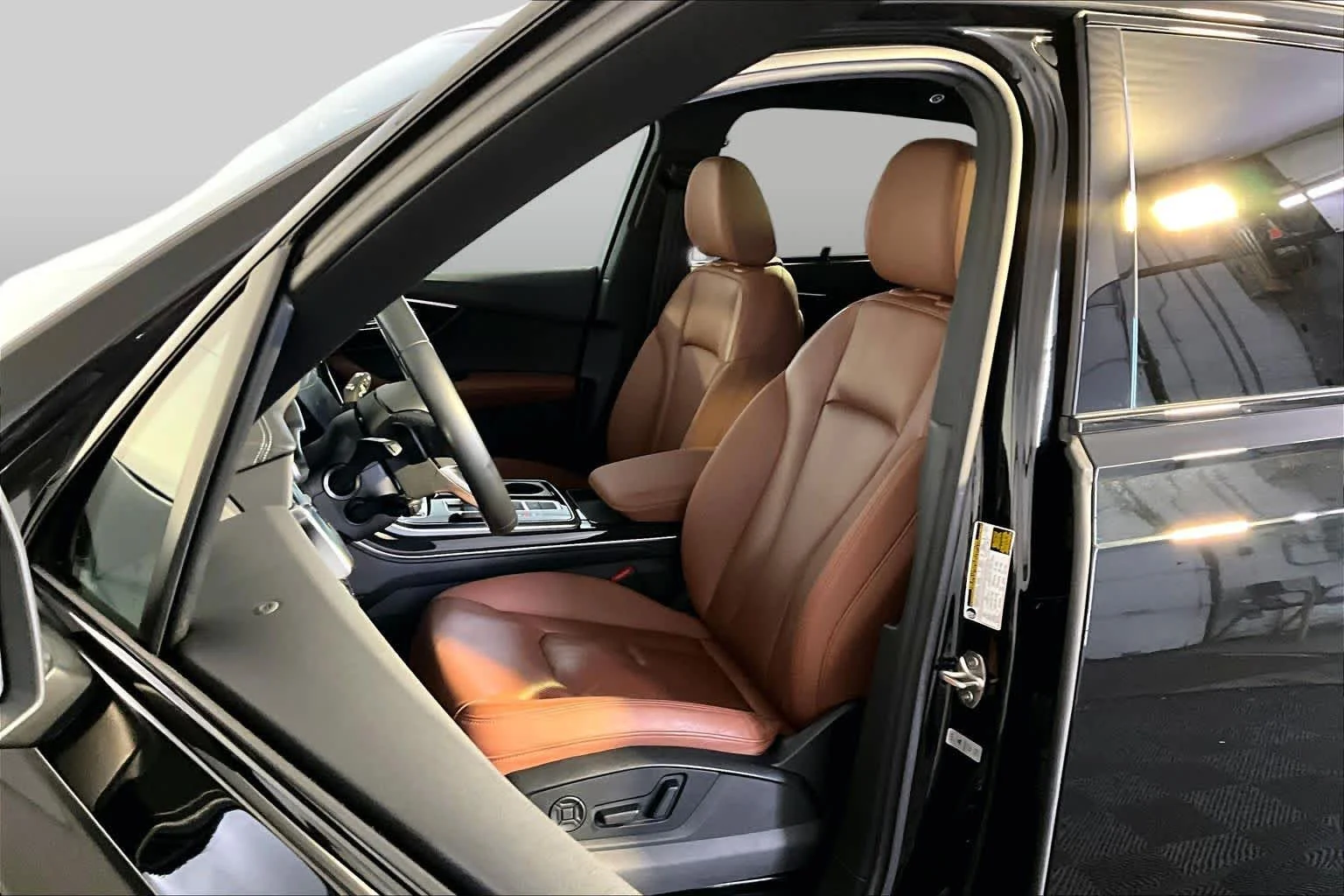 Used 2023 Mythos Black Metallic Audi Premium Plus image 9