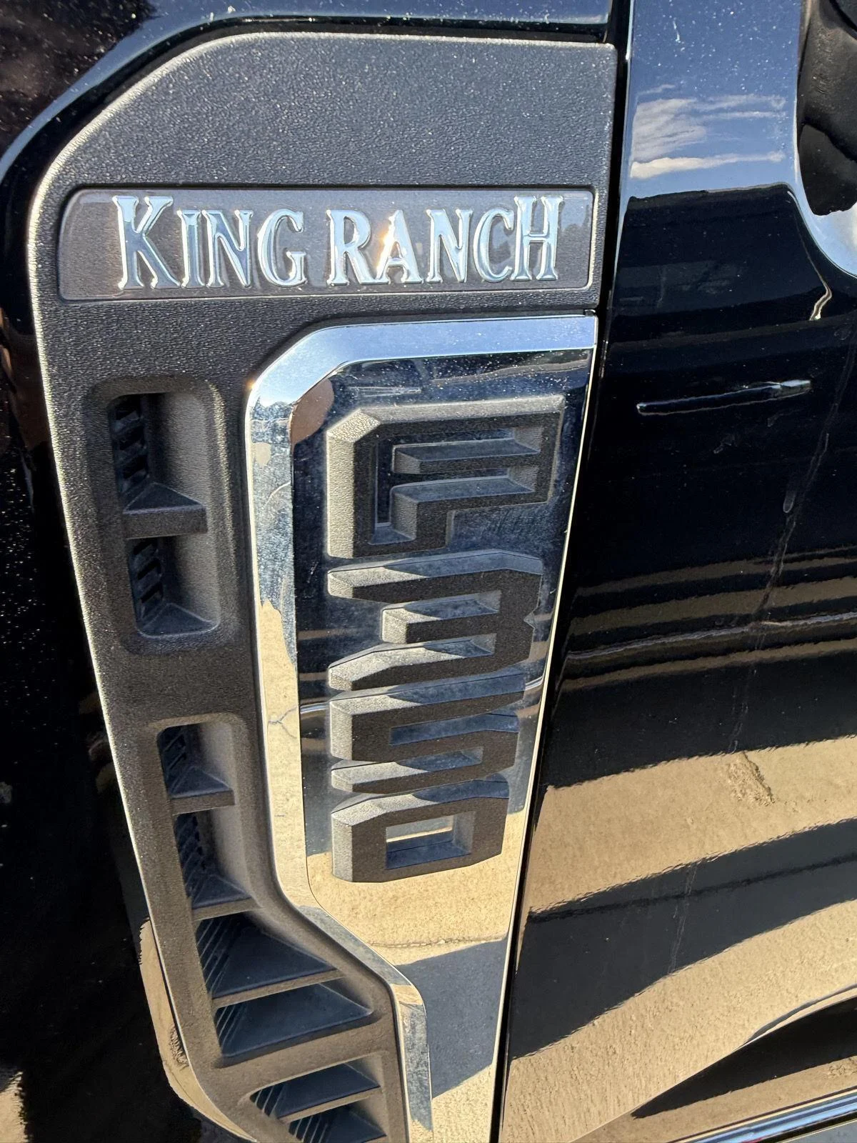 Certified Used 2024 Agate Black/Darkened Bronze Ford King Ranch image 5