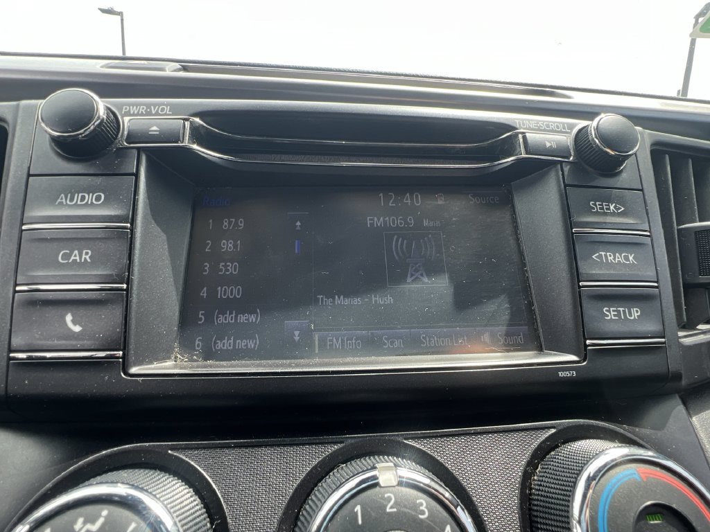 Used 2018 Silver Toyota LE image 13