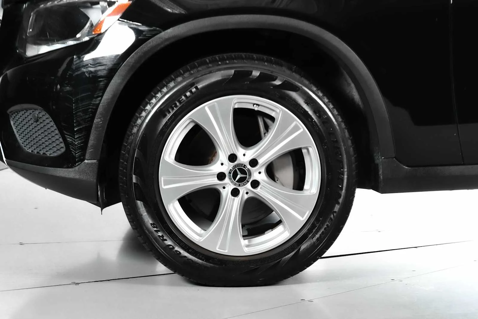 Used 2018 Black Mercedes-Benz GLC 300 image 11