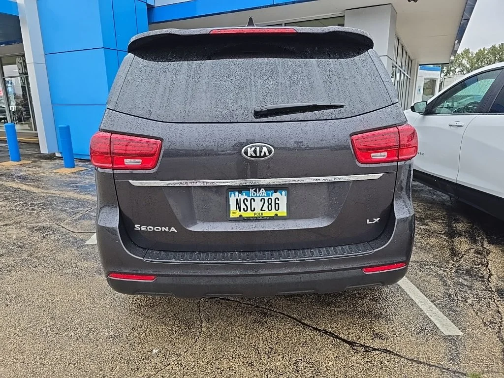 Used 2021 Gray Kia LX image 6